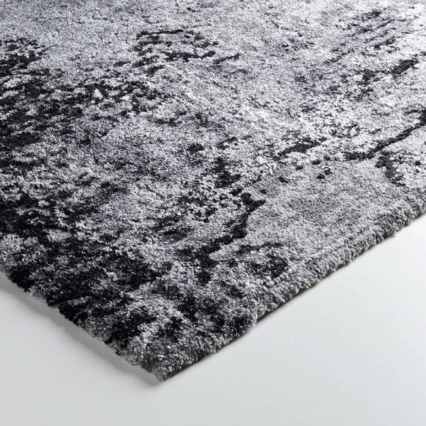 Detailaufnahme abstrakter Designteppich in grau von heineking24